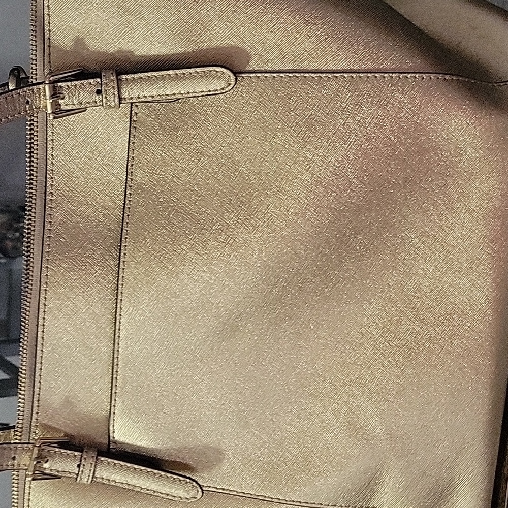 Michael Kors Metallic Gold Tote Bag - Picture 5 of 12
